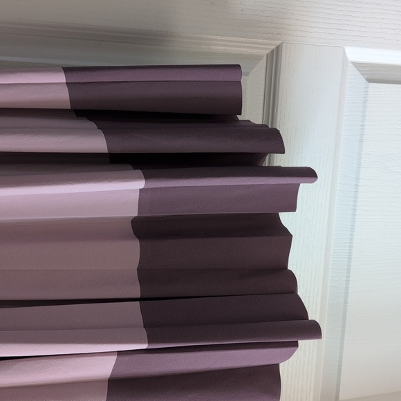 Gorgeous Athleta High-Low Pleated Skirt - Picture 3 of 5